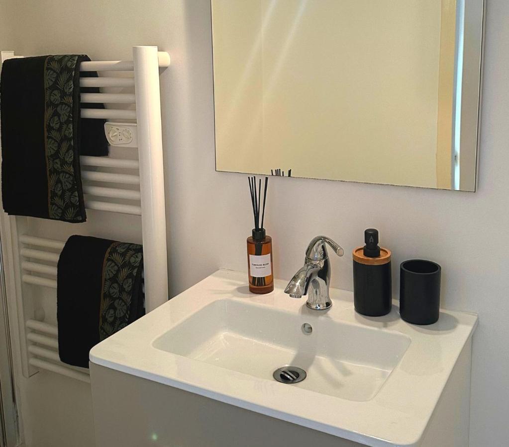 L'Oasis Cosy Apartment วีเลอร์บาน ภายนอก รูปภาพ