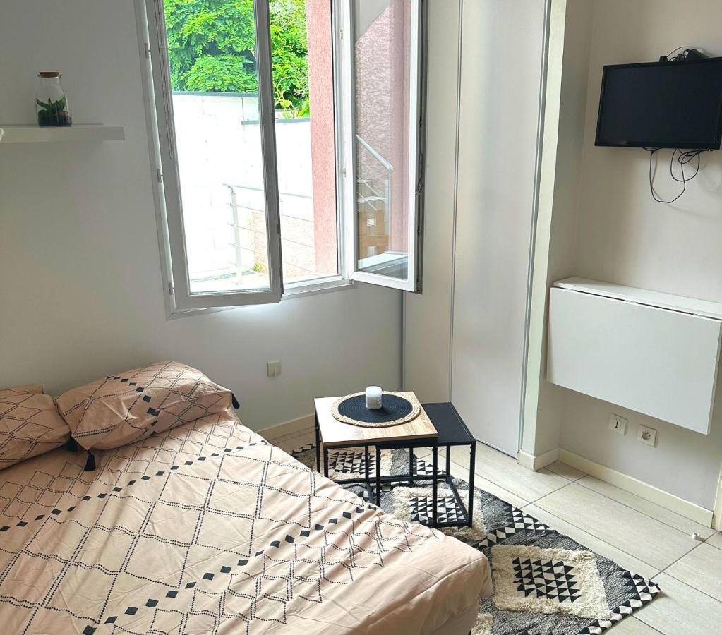 L'Oasis Cosy Apartment วีเลอร์บาน ภายนอก รูปภาพ
