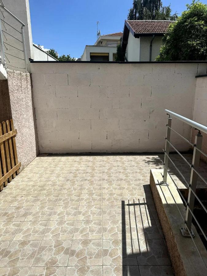 L'Oasis Cosy Apartment วีเลอร์บาน ภายนอก รูปภาพ
